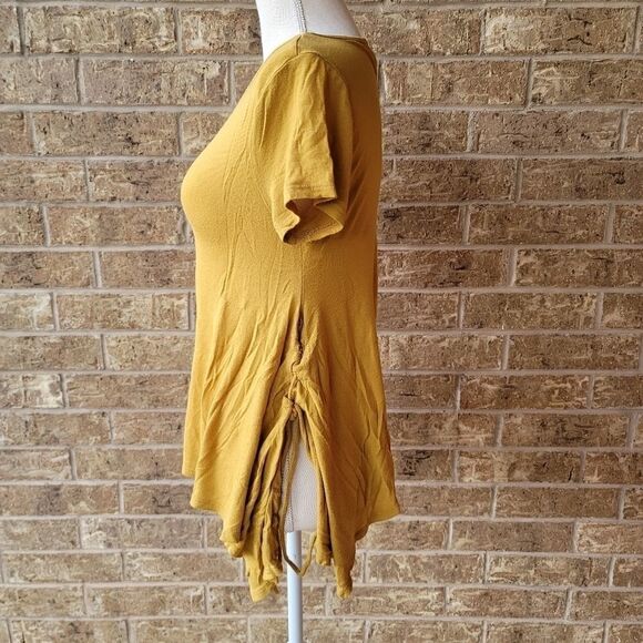 Bundle of 4 tops sleeveless short sleeve crew v ne - Picture 13 of 13